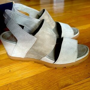 SOREL JOANIE II SLINGBACK SIZE 8